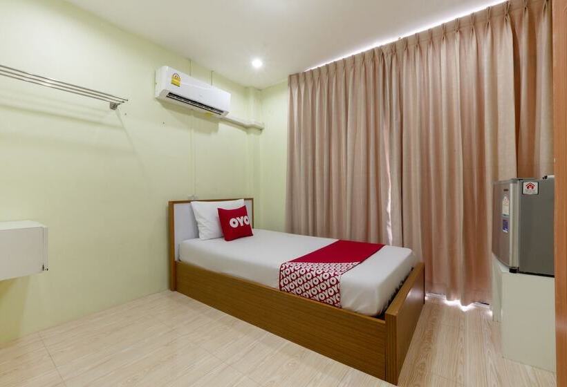 هتل Oyo 1034 Baan Pun Pun