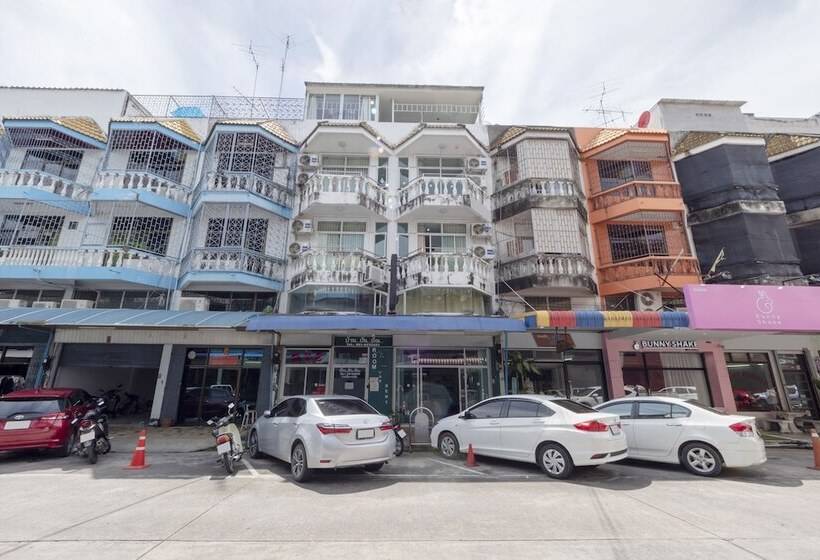 هتل Oyo 1034 Baan Pun Pun