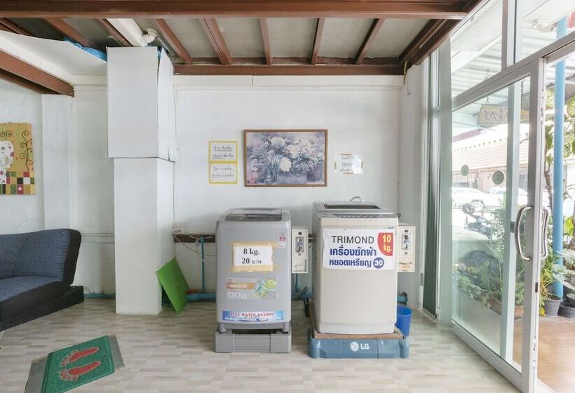 هتل Oyo 1034 Baan Pun Pun