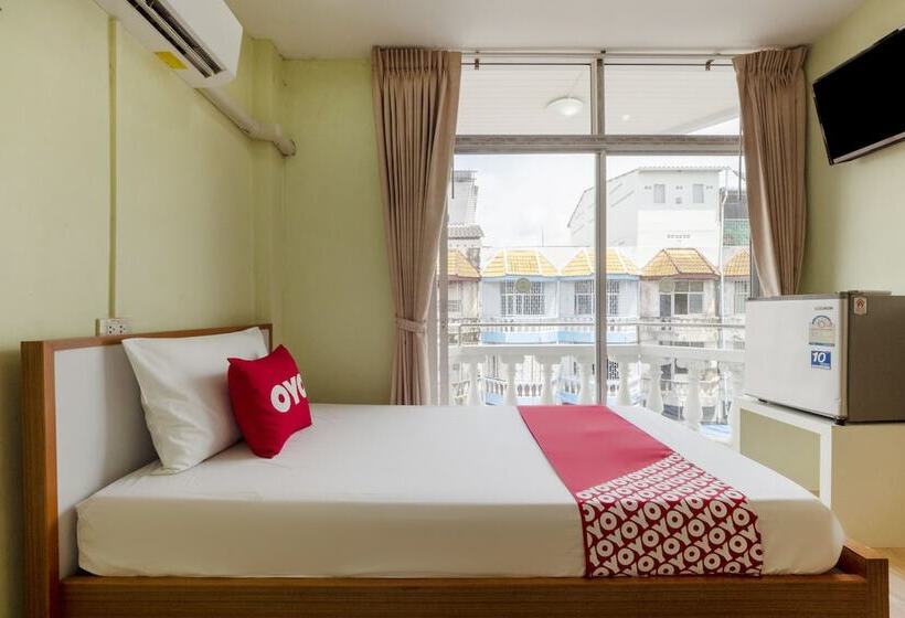 هتل Oyo 1034 Baan Pun Pun