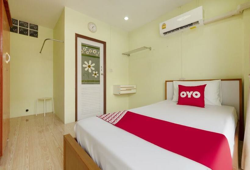 هتل Oyo 1034 Baan Pun Pun