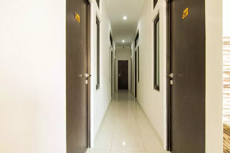 Hotelli Oyo 3824 Columbus Residence J1