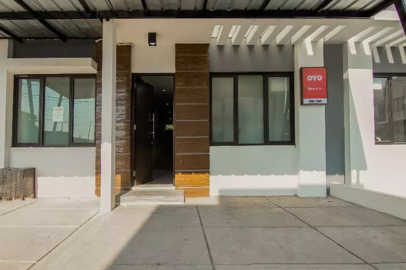 Hotelli Oyo 3824 Columbus Residence J1
