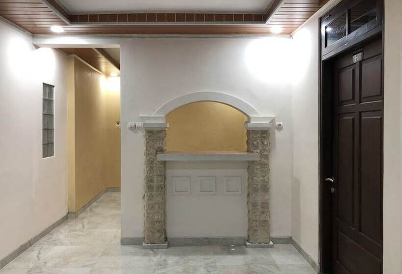 فندق Reddoorz Near Xt Square 3