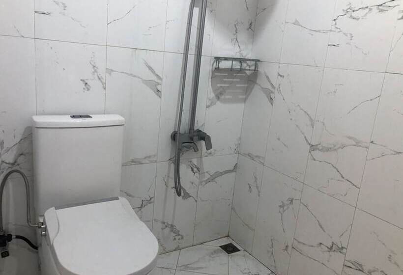 فندق Reddoorz Near Xt Square 3