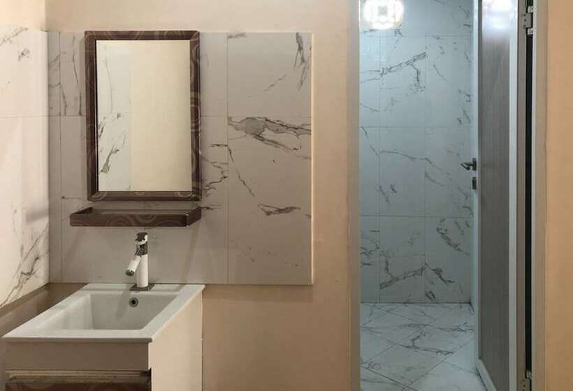 فندق Reddoorz Near Xt Square 3