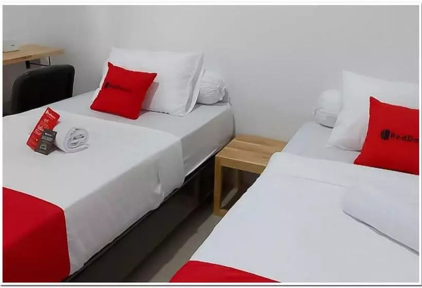 Hotelli Reddoorz Syariah Near Rsud Zainoel Abidin Banda Aceh