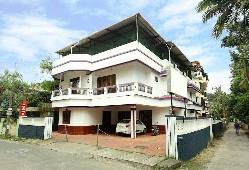 Hotelli Sreekrishna Kailas Inn By Oyo Rooms