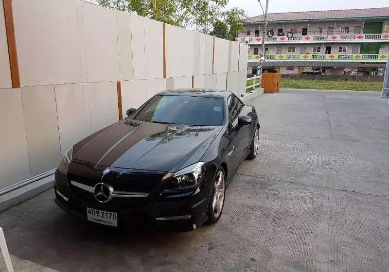 ホテル The Room 24 Resort