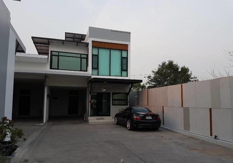 호텔 The Room 24 Resort