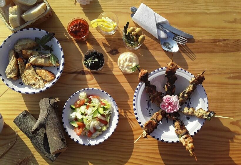 پانسیون Auberge Essanya