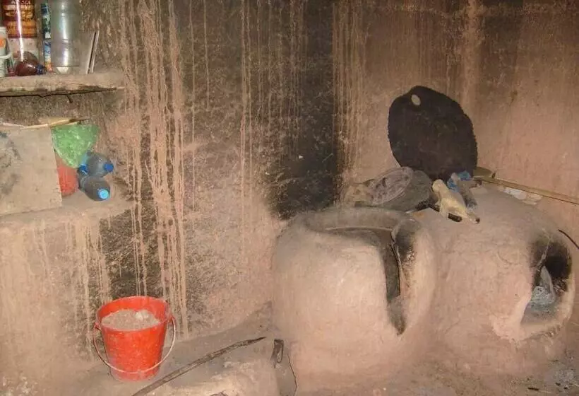 Majatalo Kasbah Tifaoute Ait Ben Haddou