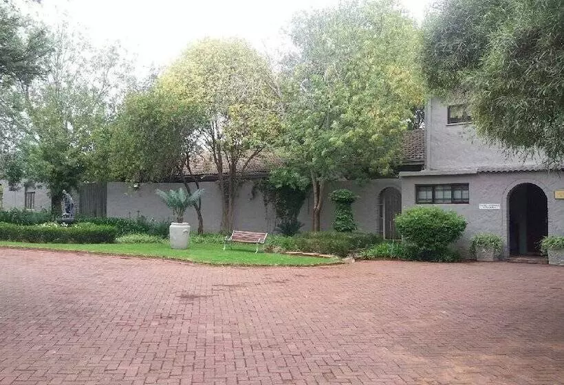 ペンション Ilanga Estate