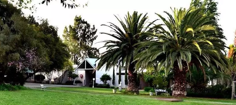 ペンション Ilanga Estate