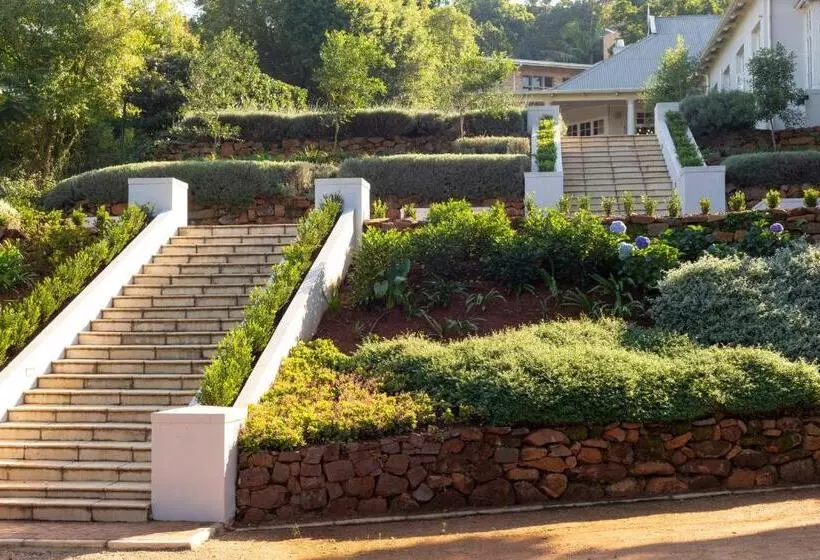 Majatalo Taunton Manor