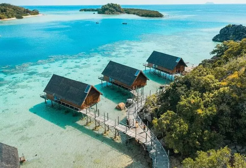 リゾートホテル Bawah Reserve