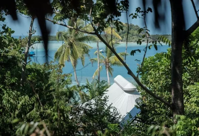 リゾートホテル Bawah Reserve