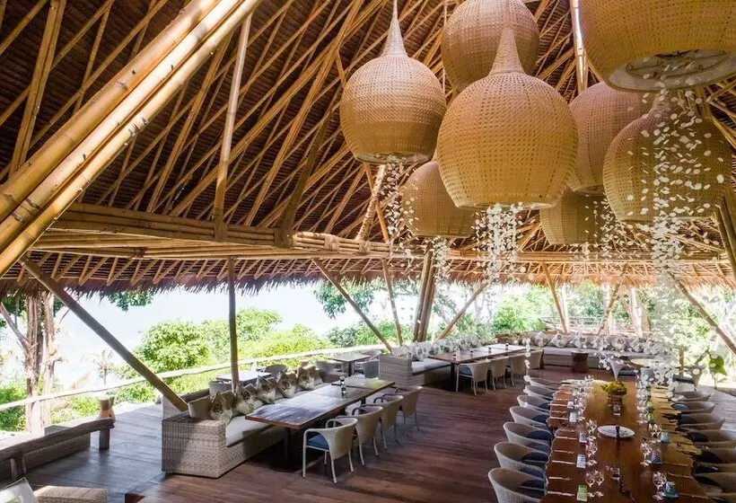 リゾートホテル Bawah Reserve