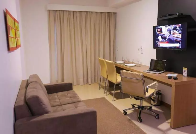 Vista Park Hplus Long Stay
