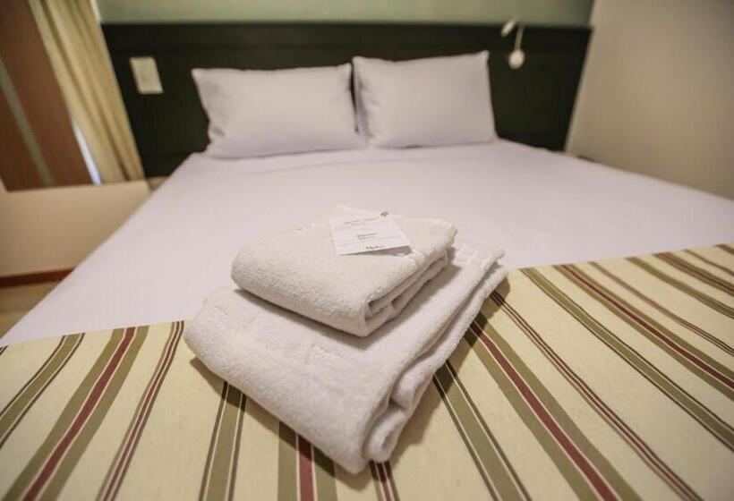 Vista Park Hplus Long Stay