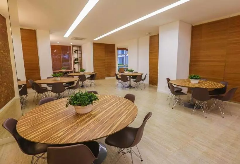 Vista Park Hplus Long Stay