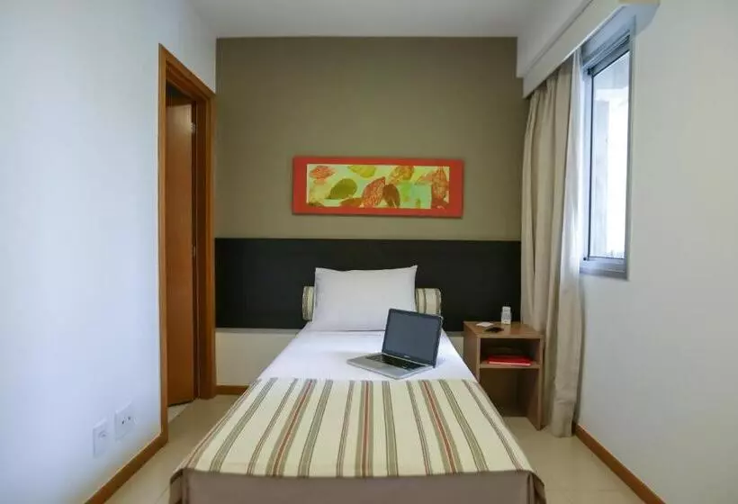 Vista Park Hplus Long Stay