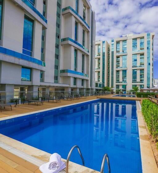 Vista Park Hplus Long Stay