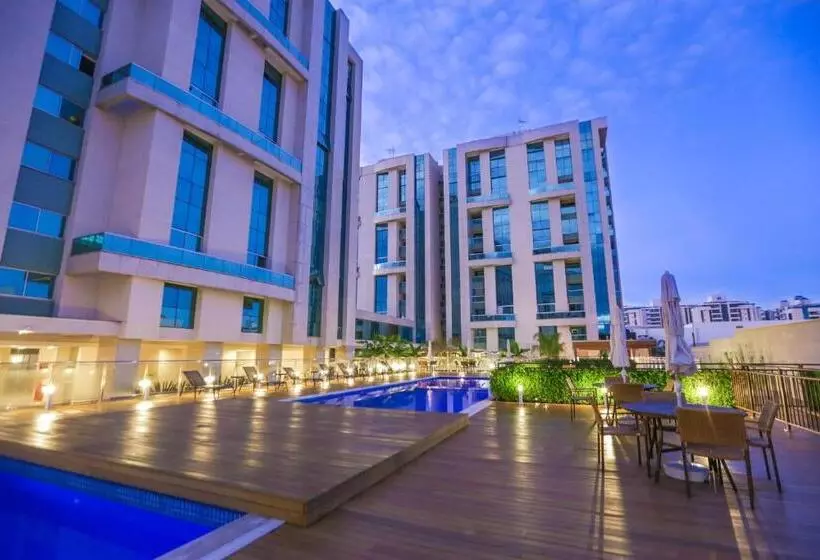 Vista Park Hplus Long Stay