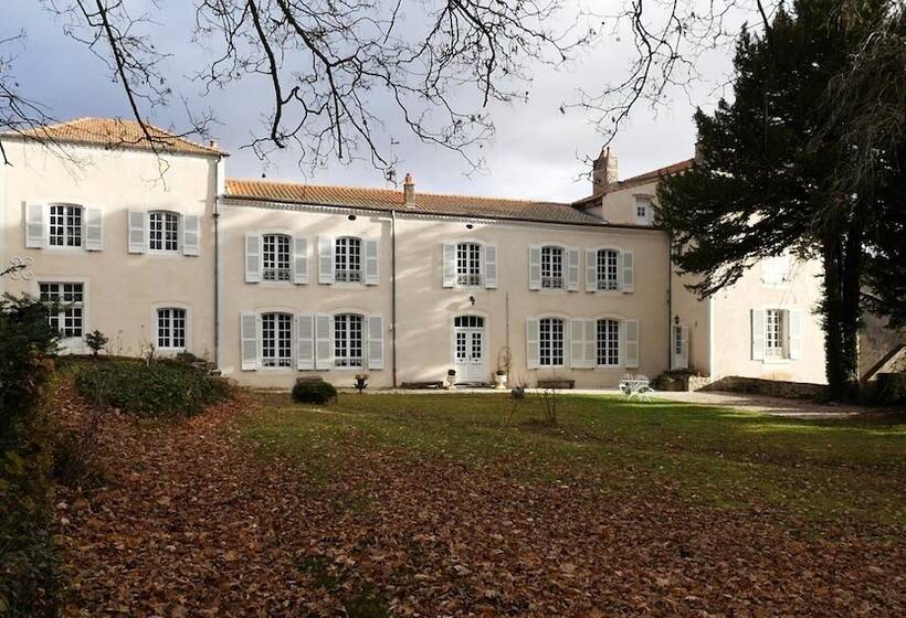 ベッドアンドブレックファースト Château De Perpezat