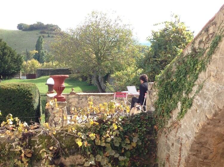 ベッドアンドブレックファースト Château De Perpezat