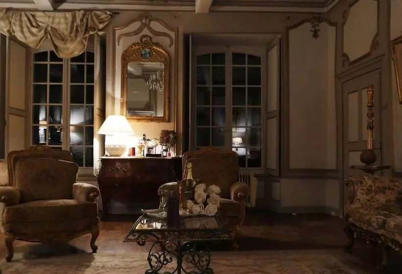 ベッドアンドブレックファースト Château De Perpezat