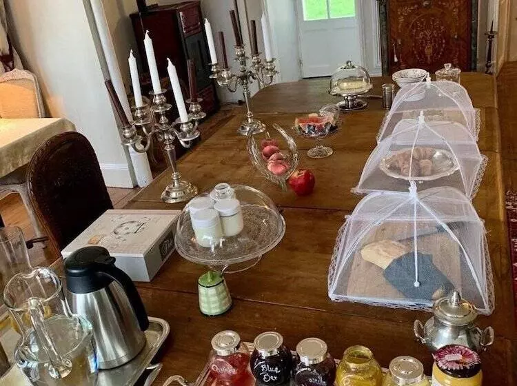 ベッドアンドブレックファースト Château De Perpezat