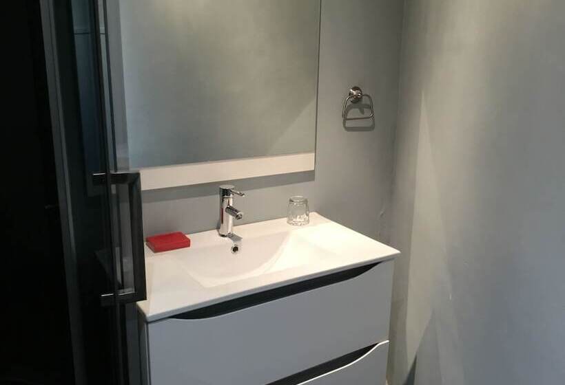 ベッドアンドブレックファースト Château De Perpezat