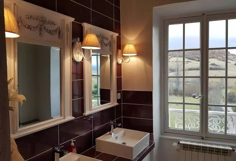 ベッドアンドブレックファースト Château De Perpezat