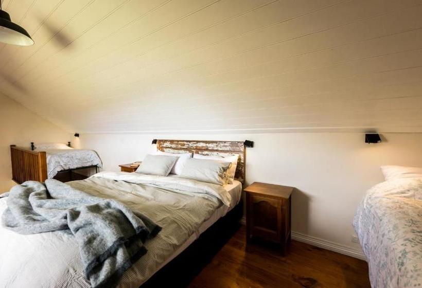 ベッドアンドブレックファースト Daisy Bank Cottages