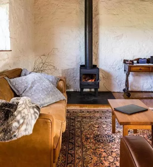 ベッドアンドブレックファースト Daisy Bank Cottages