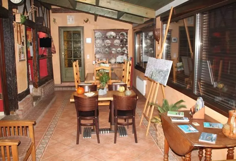 Aamiaismajoitus (B&B) Le Haut Mesnil 5