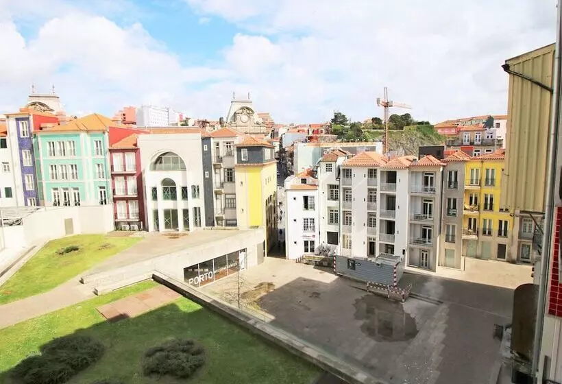 ホテル Aliados By Yoursporto