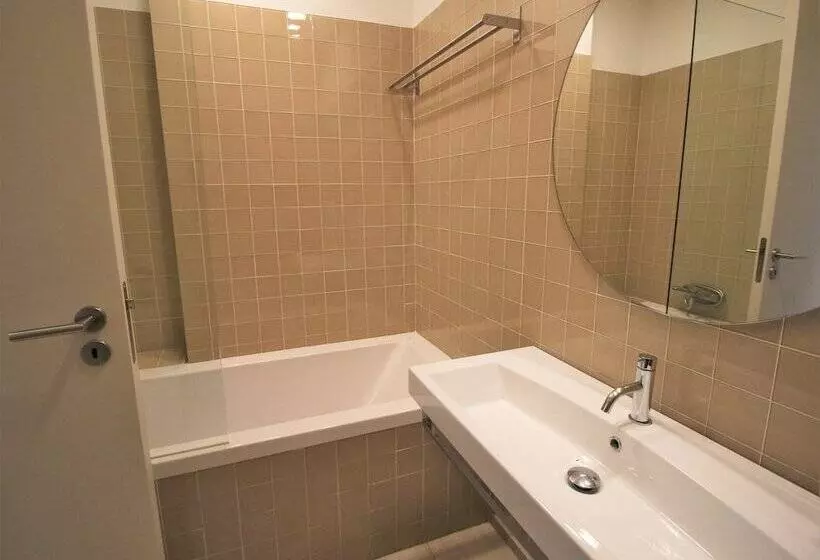 ホテル Aliados By Yoursporto