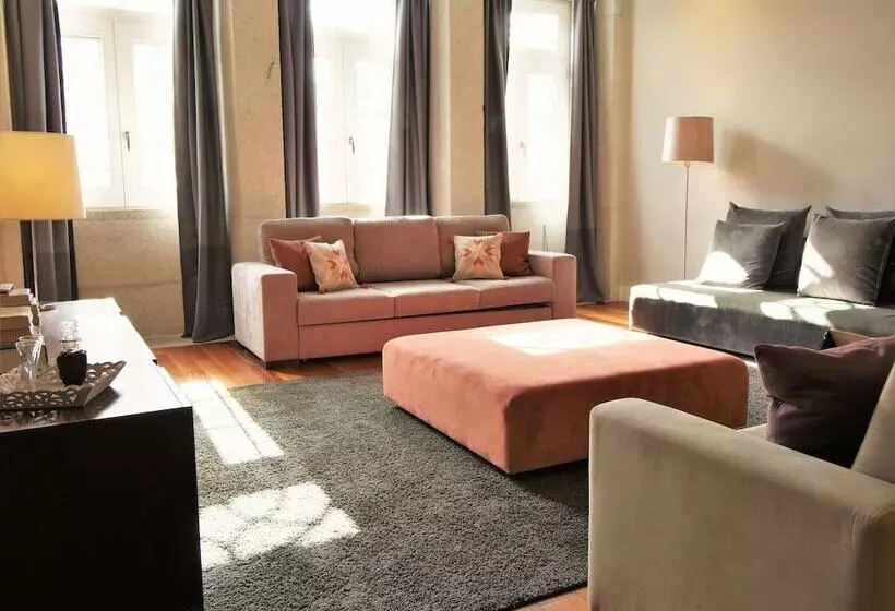 ホテル Aliados By Yoursporto