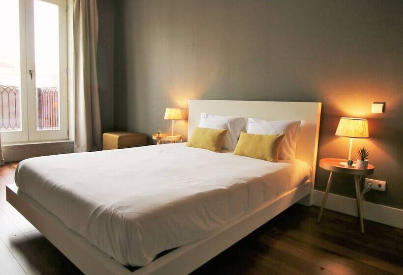 هتل Aliados By Yoursporto