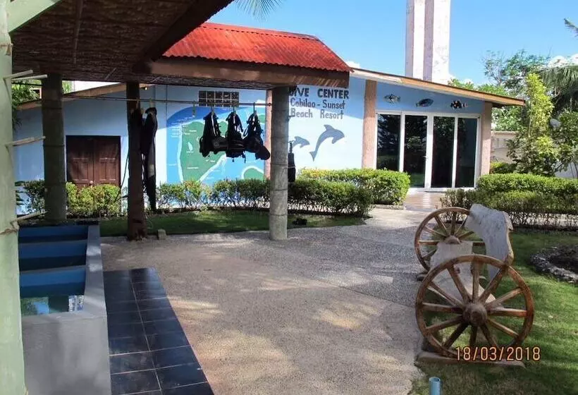 ホテル Cabilao Sanctuary Beach & Dive Resort