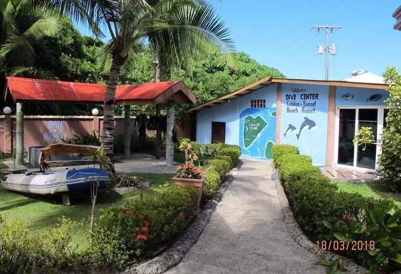 ホテル Cabilao Sanctuary Beach & Dive Resort