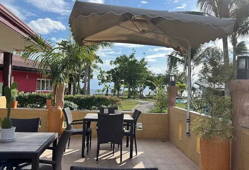 ホテル Cabilao Sanctuary Beach & Dive Resort