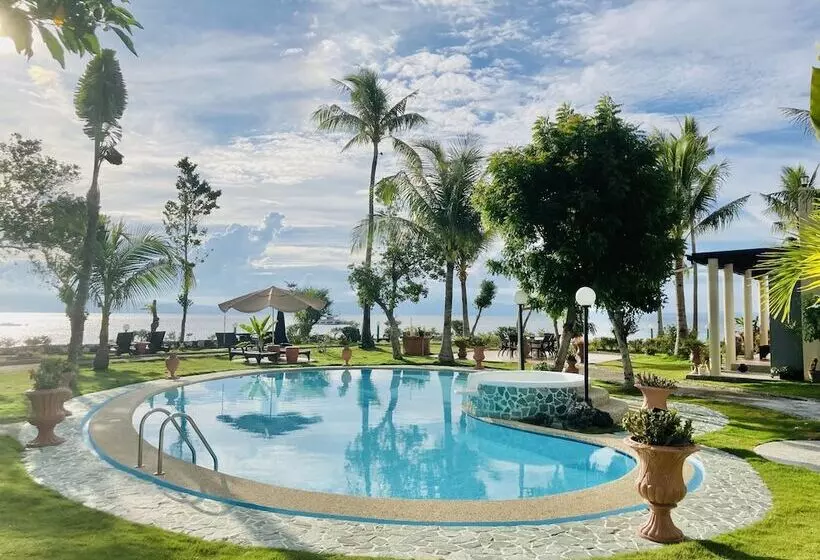 ホテル Cabilao Sanctuary Beach & Dive Resort