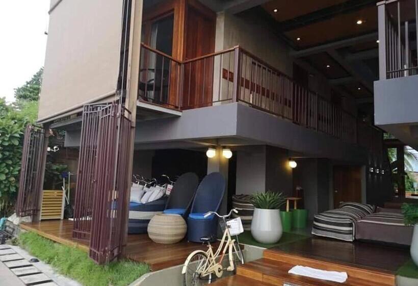 Hotell Chic Chiangkhan