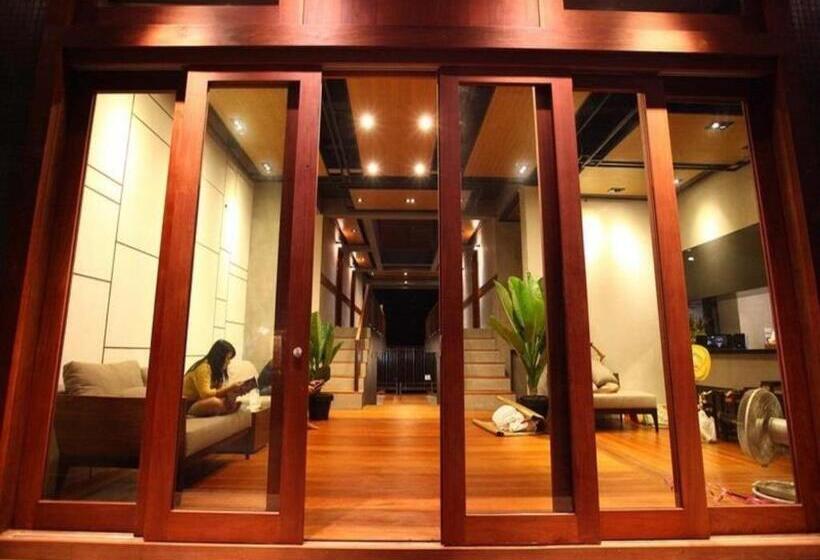 Hotell Chic Chiangkhan