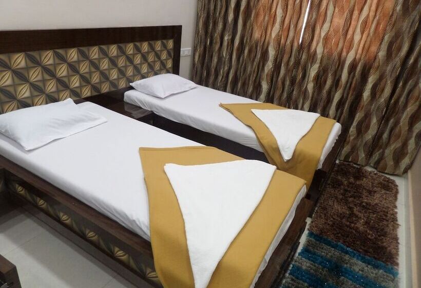 בית מלון כפרי Gandharv Garden