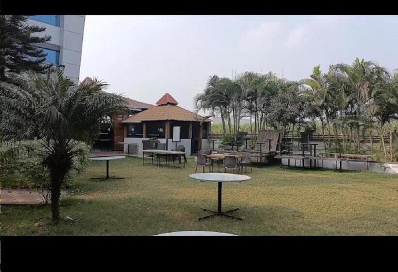 בית מלון כפרי Gandharv Garden