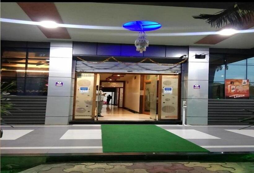 בית מלון כפרי Gandharv Garden